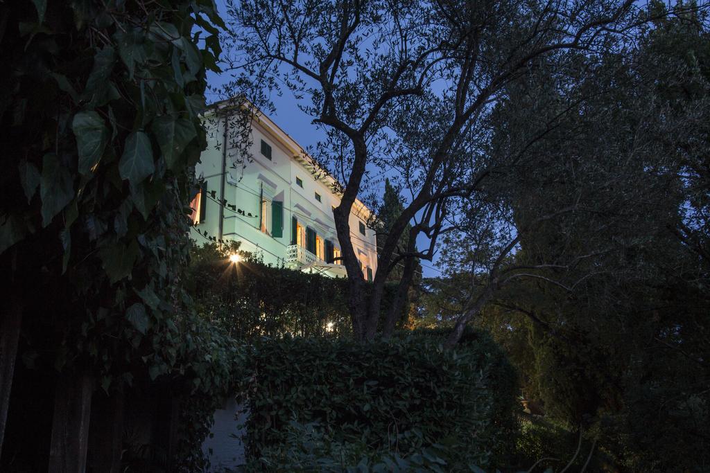 Villa Alta - Residenza D'Epoca Con Piscina San Giuliano Terme Exteriör bild